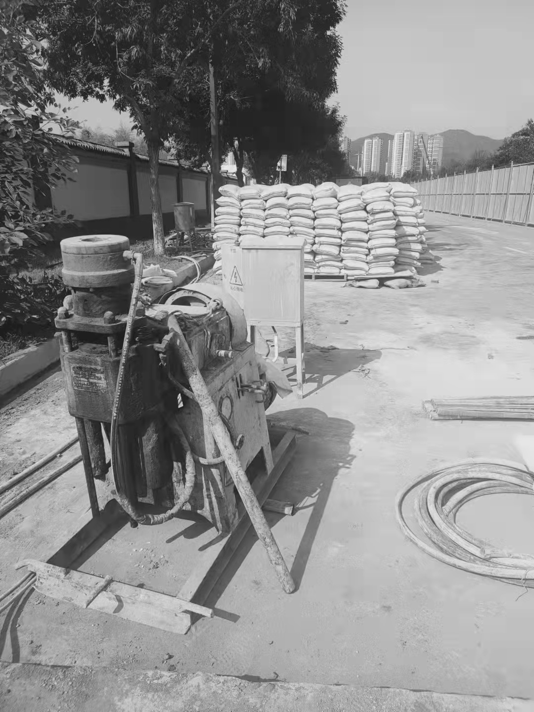 建始场区重载车疑难路基处理方案